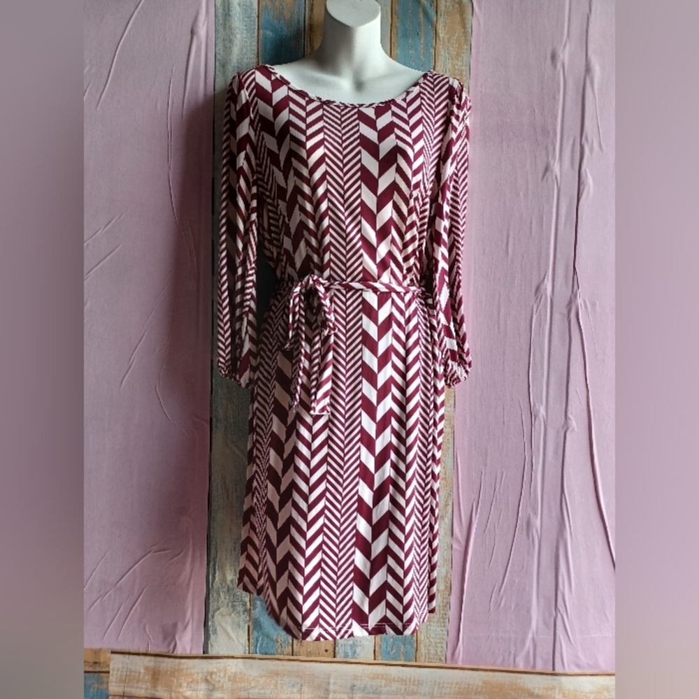 Chevron Patterned Burgundy Dress